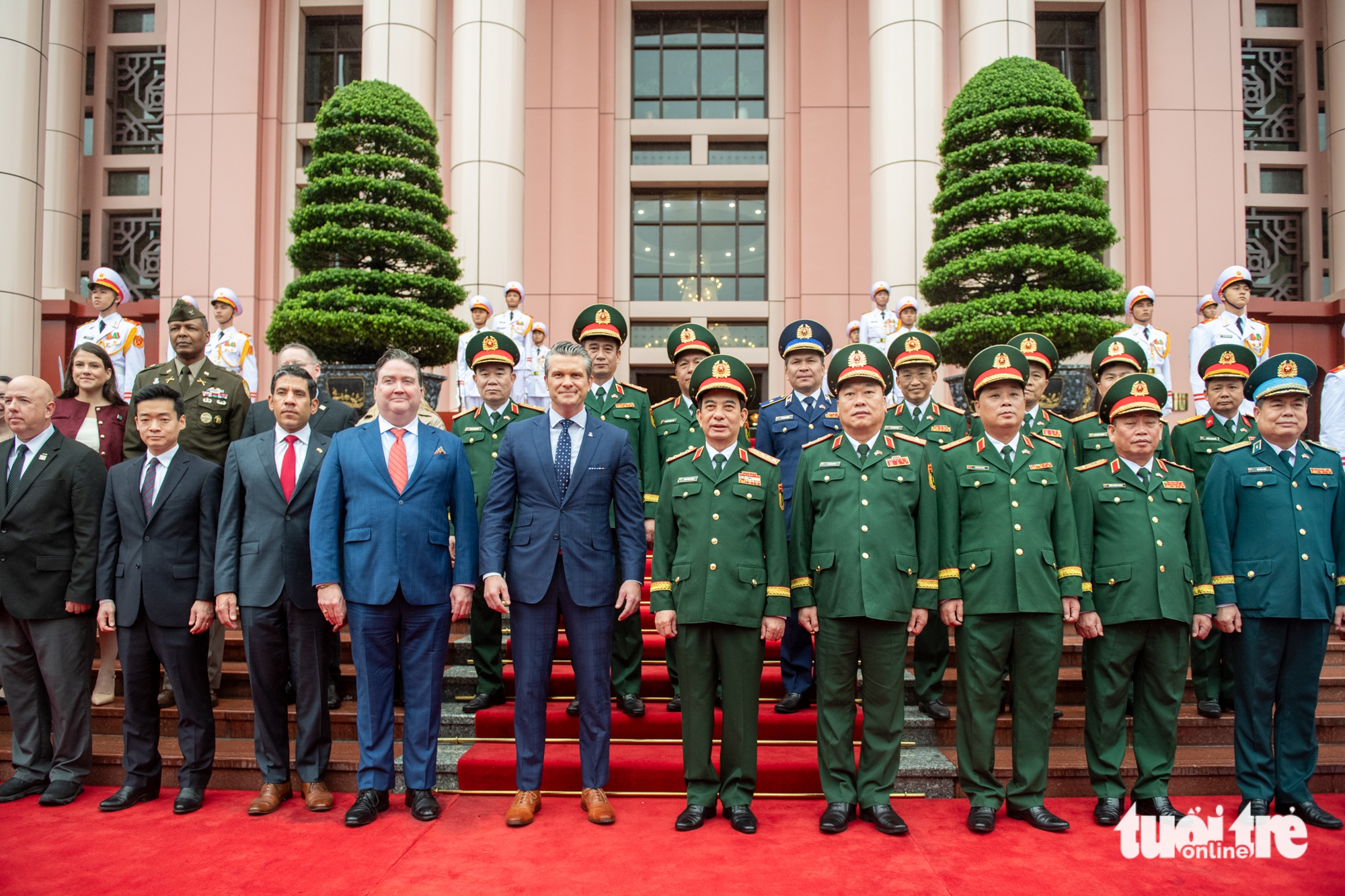 Đại tướng Phan Văn Giang hội đàm với Bộ trưởng Bộ Chiến tranh Mỹ - Ảnh 3.