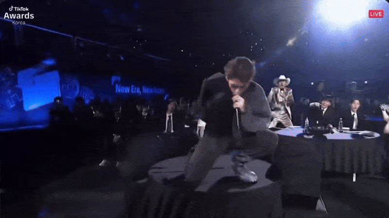 Cú nổ của tân binh đỉnh nhất hiện nay: Hát live - nhảy giỏi khiến MXH phát cuồng, visual siêu cuốn đố tìm được góc chết- Ảnh 4.