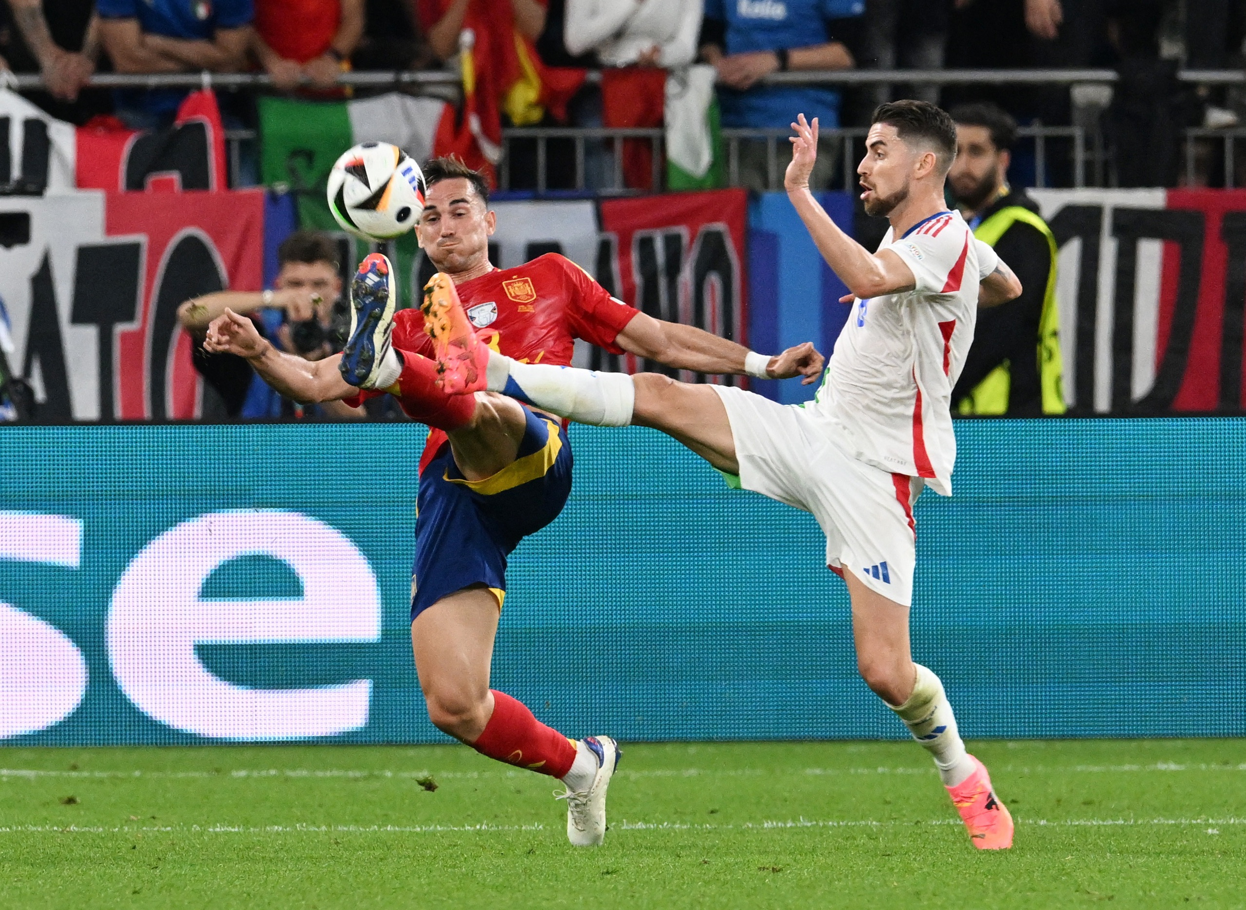 Hạ gục đương kim vô địch, Tây Ban Nha vào vòng 1/8 Euro 2024- Ảnh 2.