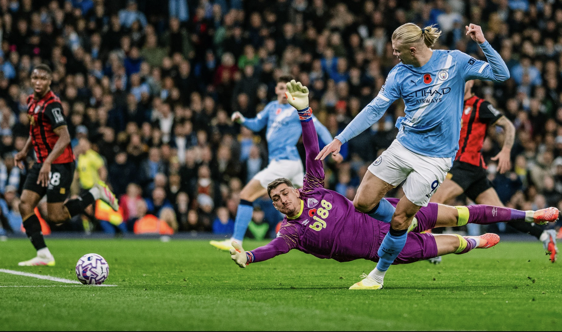 Haaland bùng nổ, Man City lên ngôi nhì Ngoại hạng - Ảnh 4.