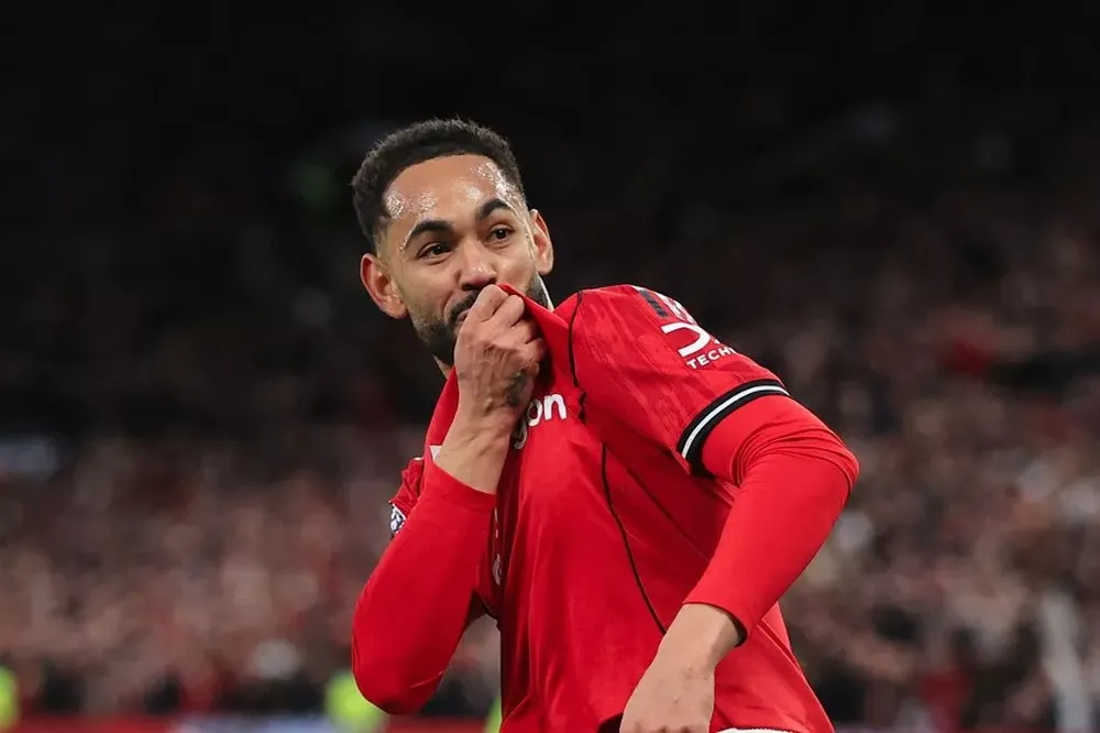 Dự đoán về MU khiến mọi người sửng sốt nhưng Meulensteen tin rằng ông đúng. ẢNH: OFFSIDE du-doan-ve-mu-khien-moi-nguoi-sung-sot.jpg