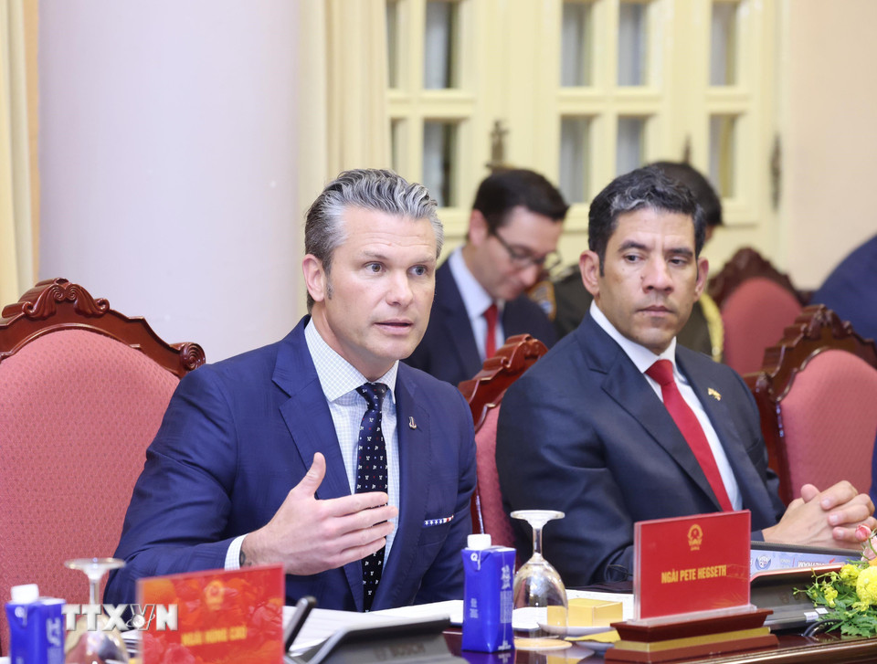 Chủ tịch nước Lương Cường tiếp Bộ trưởng Bộ Chiến tranh Mỹ - Ảnh 6.