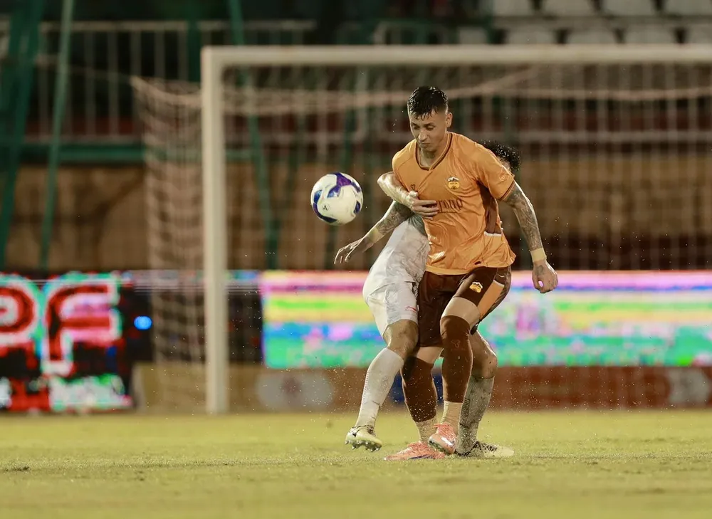 ha-gia-lai-thang-van-nam-duoi-day-bang-ninh-binh-lai-thang (4).jpg