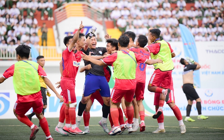 Sân chơi ngày càng lớn mạnh - Ảnh 2. bóng đá công nhân - Ảnh 2.