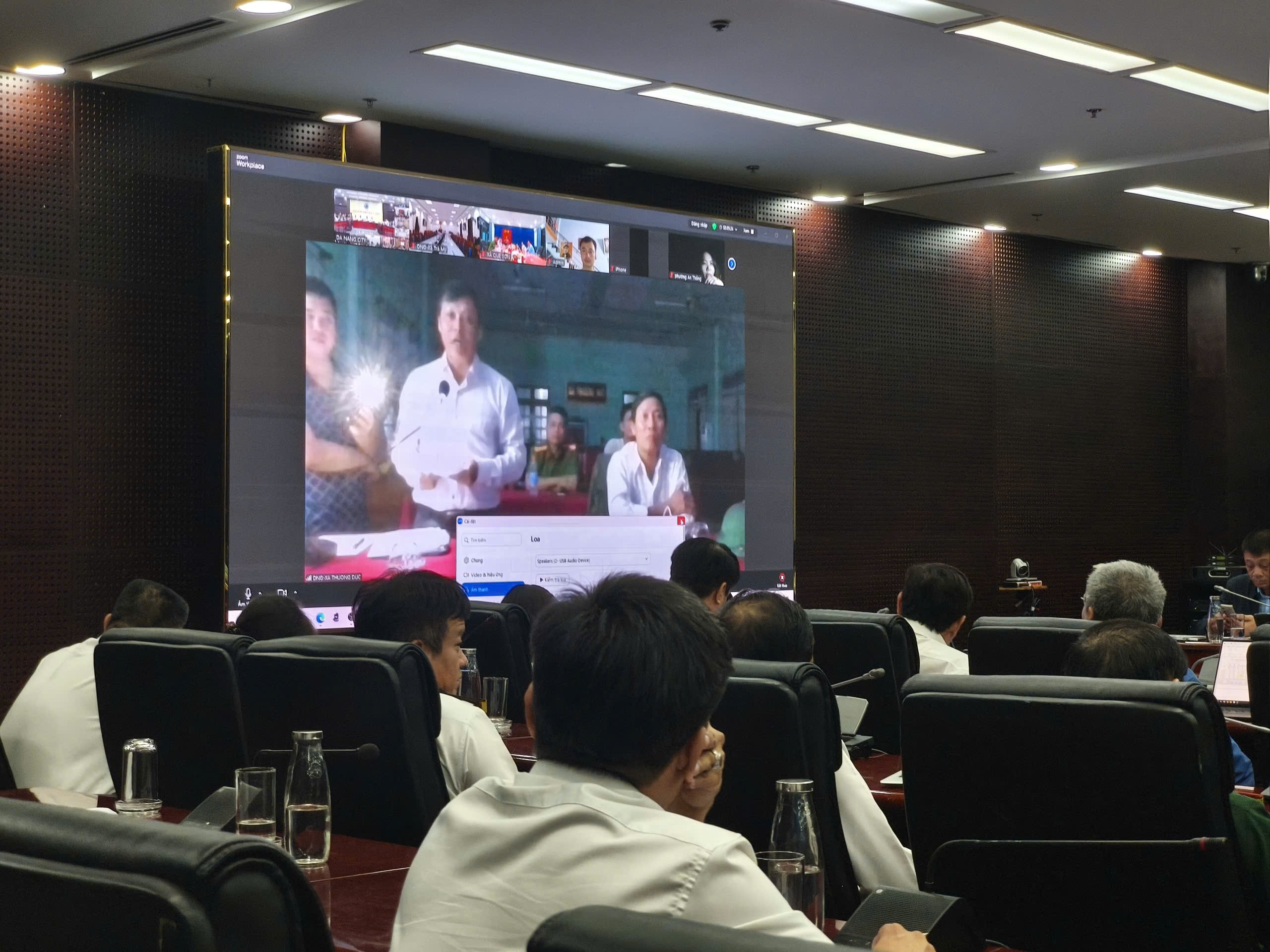 TP.Đà Nẵng: 'Đất đã no nước, chỉ cần trận mưa lớn là sạt lở tan hoang'- Ảnh 2.