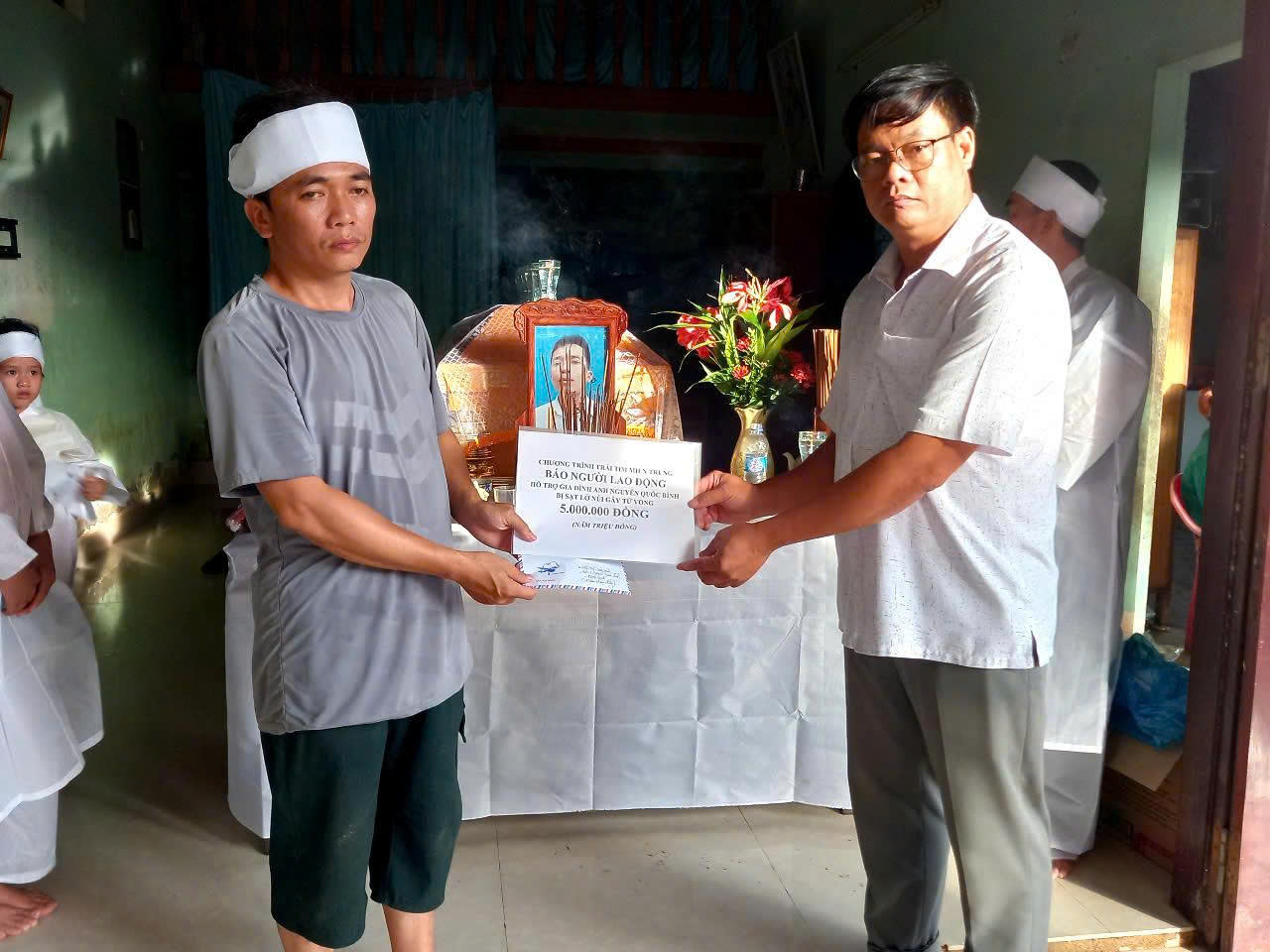 Thiên tai tiếp tục uy hiếp miền Trung - Ảnh 2.