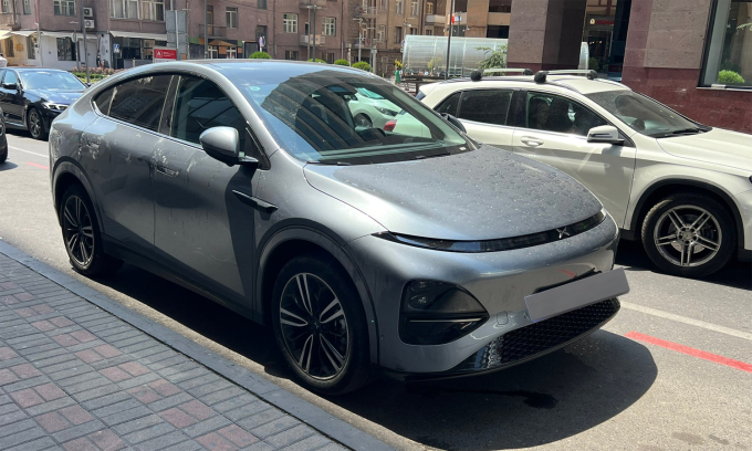 Một mẫu xe của thương hiệu Xpeng bị bắt gặp trên đường phố Đức. Ảnh: Ronald Upmann