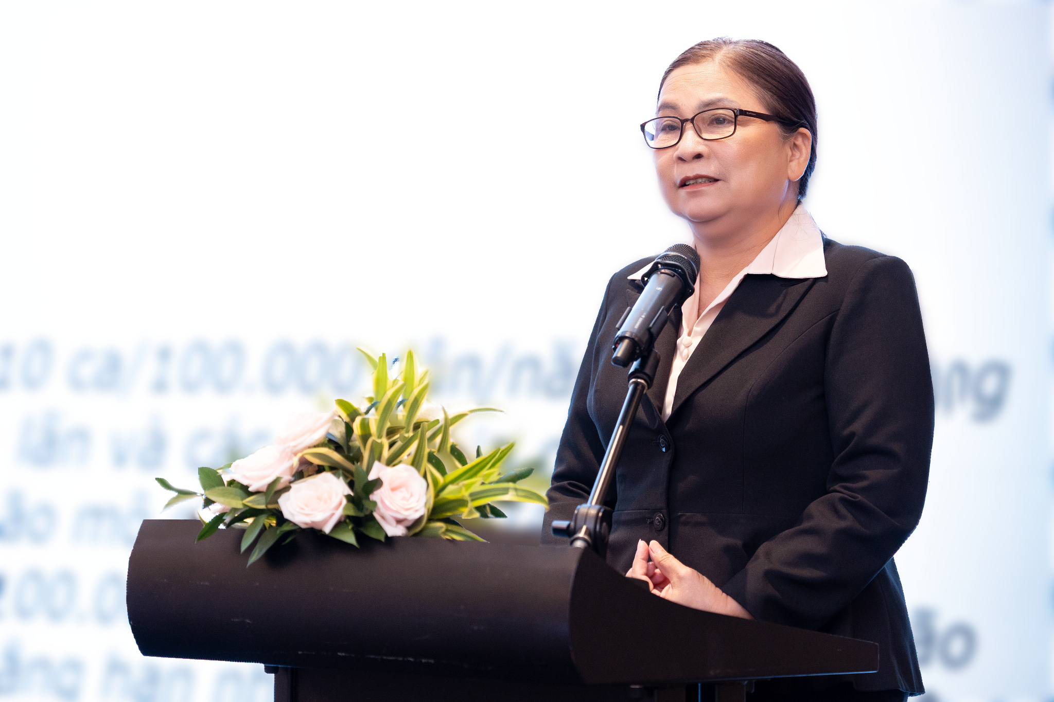 BS.CKI Bạch Thị Chính - Giám đốc Y khoa, Hệ thống Tiêm chủng VNVC khẳng định phòng ngừa chủ động phải được xem là chiến lược then chốt để bảo vệ sức khỏe trước căn bệnh do viêm não mô cầu - Ảnh: Nhân Lê