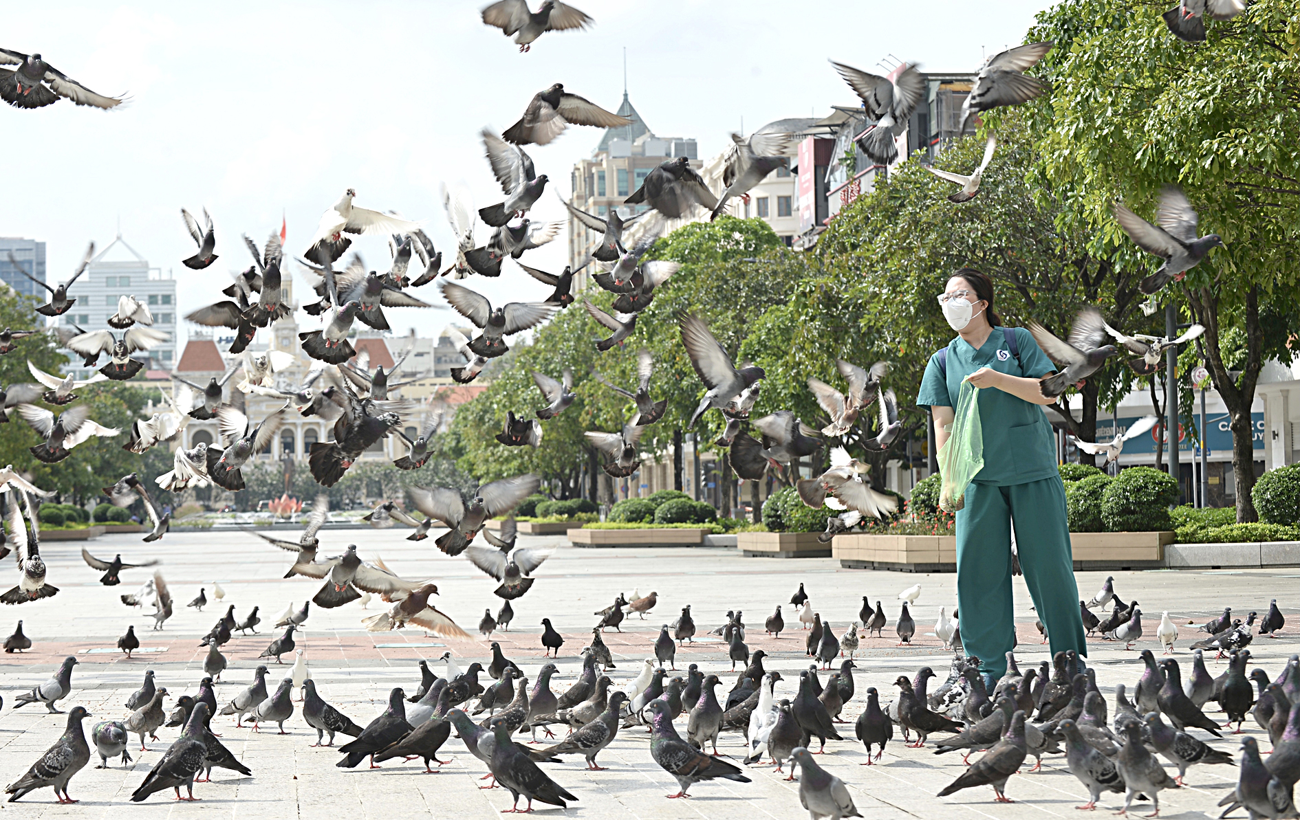 Đài tưởng niệm nạn nhân COVID-19 - Ảnh 3.