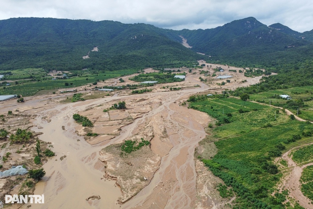 Chủ đầu tư hồ chứa bị vỡ ở Lâm Đồng lên tiếng nhận trách nhiệm - 3