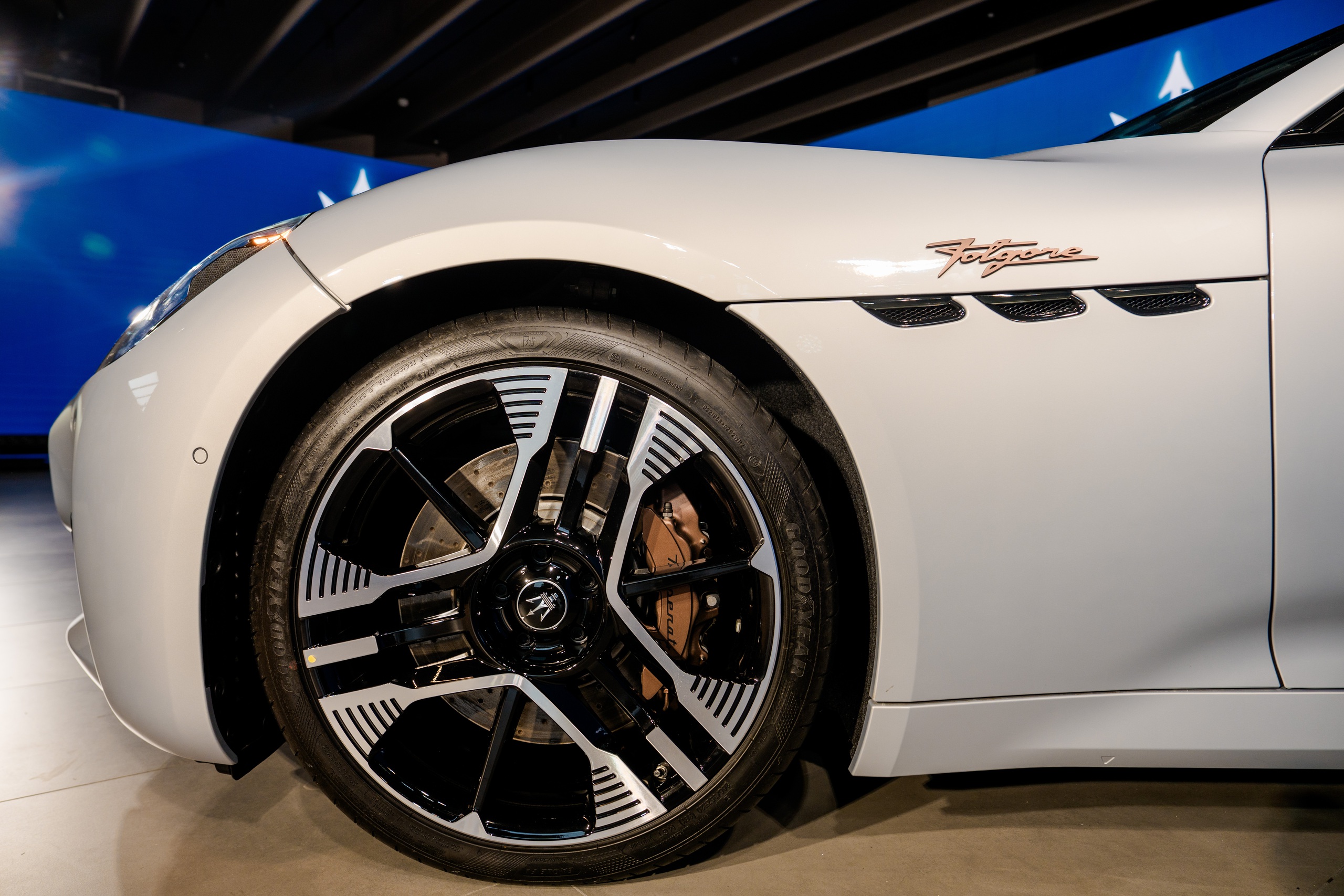 Maserati Grecale, GranCabrio điện ra mắt Việt Nam: Giá từ 5,5 tỉ đồng, mạnh ngang siêu xe 14 Maserati - Ảnh 20.