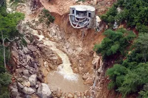 Yêu cầu rà soát các ao, hồ chứa nước của công ty Trang Trại Việt trên núi Tân Lai