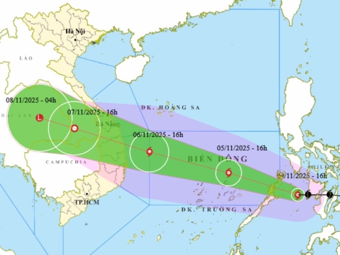 Dự báo hướng đi và vùng ảnh hưởng của bão Kalmaegi, chiều 4/11. Ảnh: NCHMF