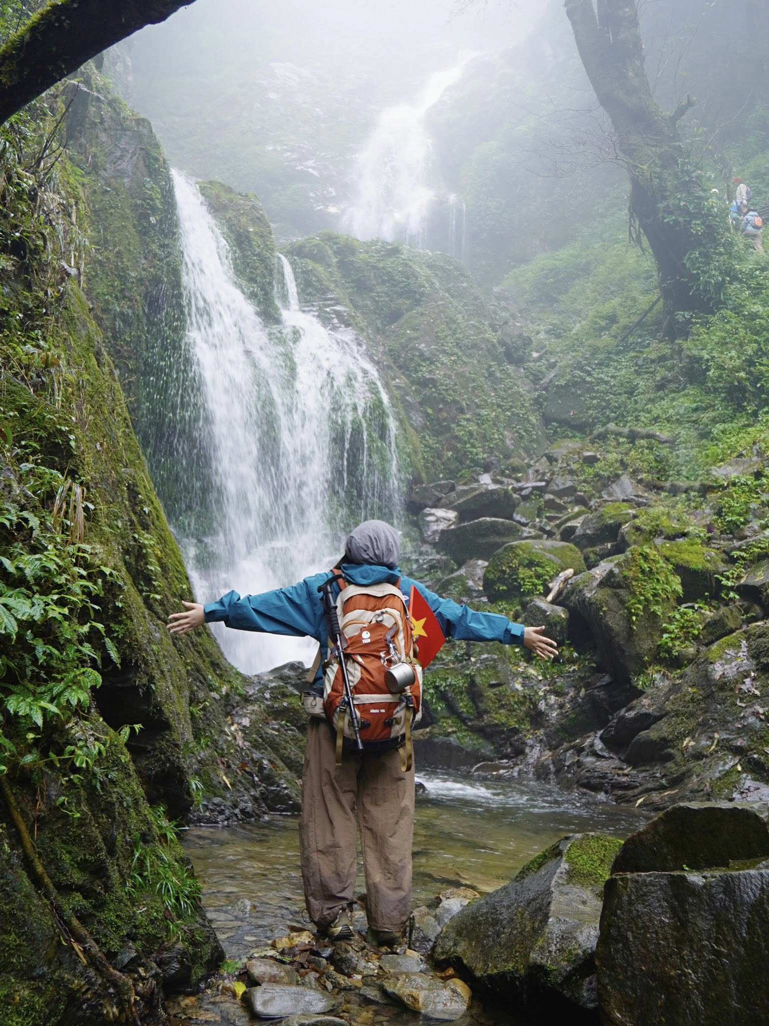 Săn mây ở đỉnh Lùng Cúng cao 2.913 m - 9