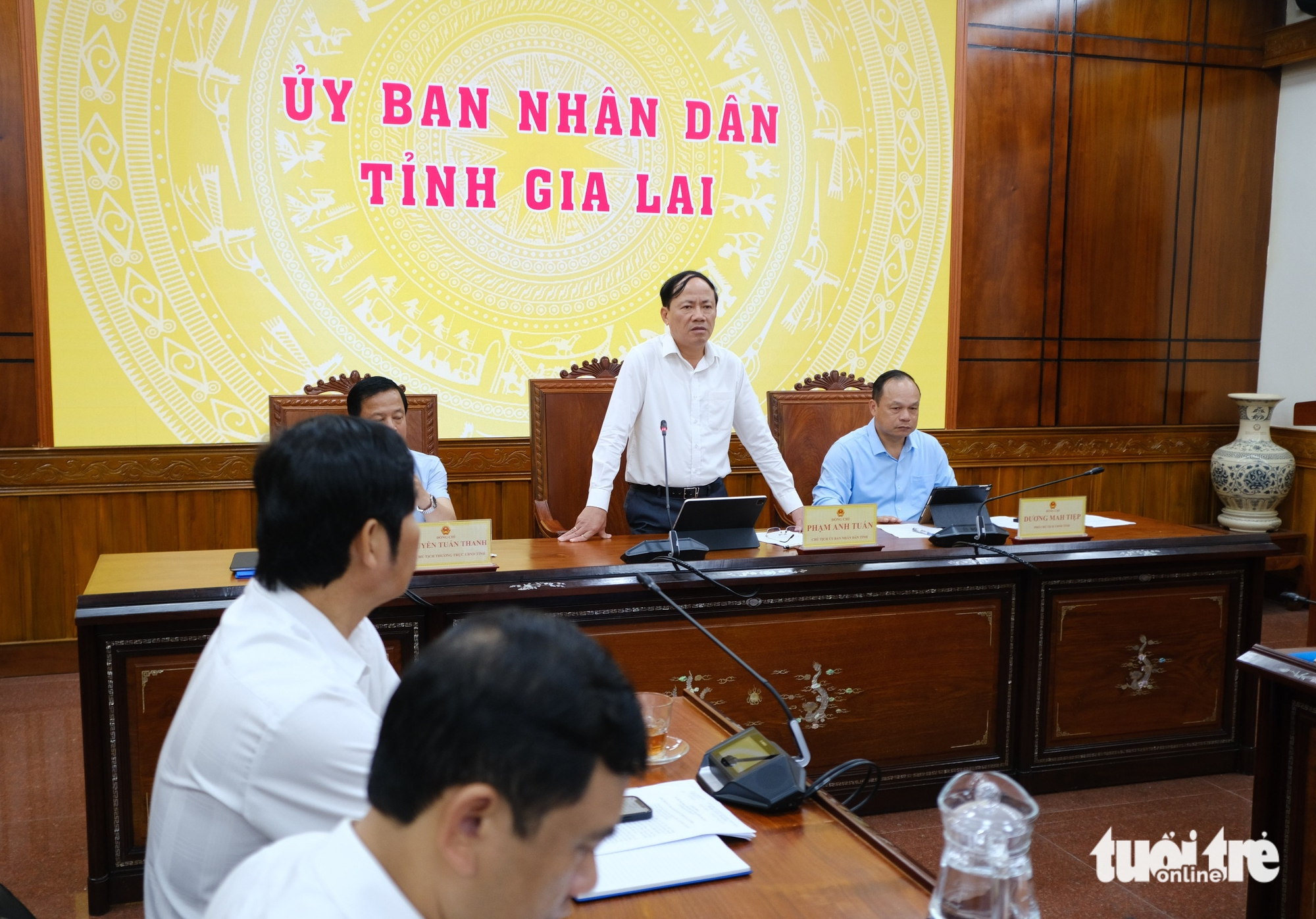 Gia Lai vận động di dời người dân đi tránh bão Kalmaegi - Ảnh 4.