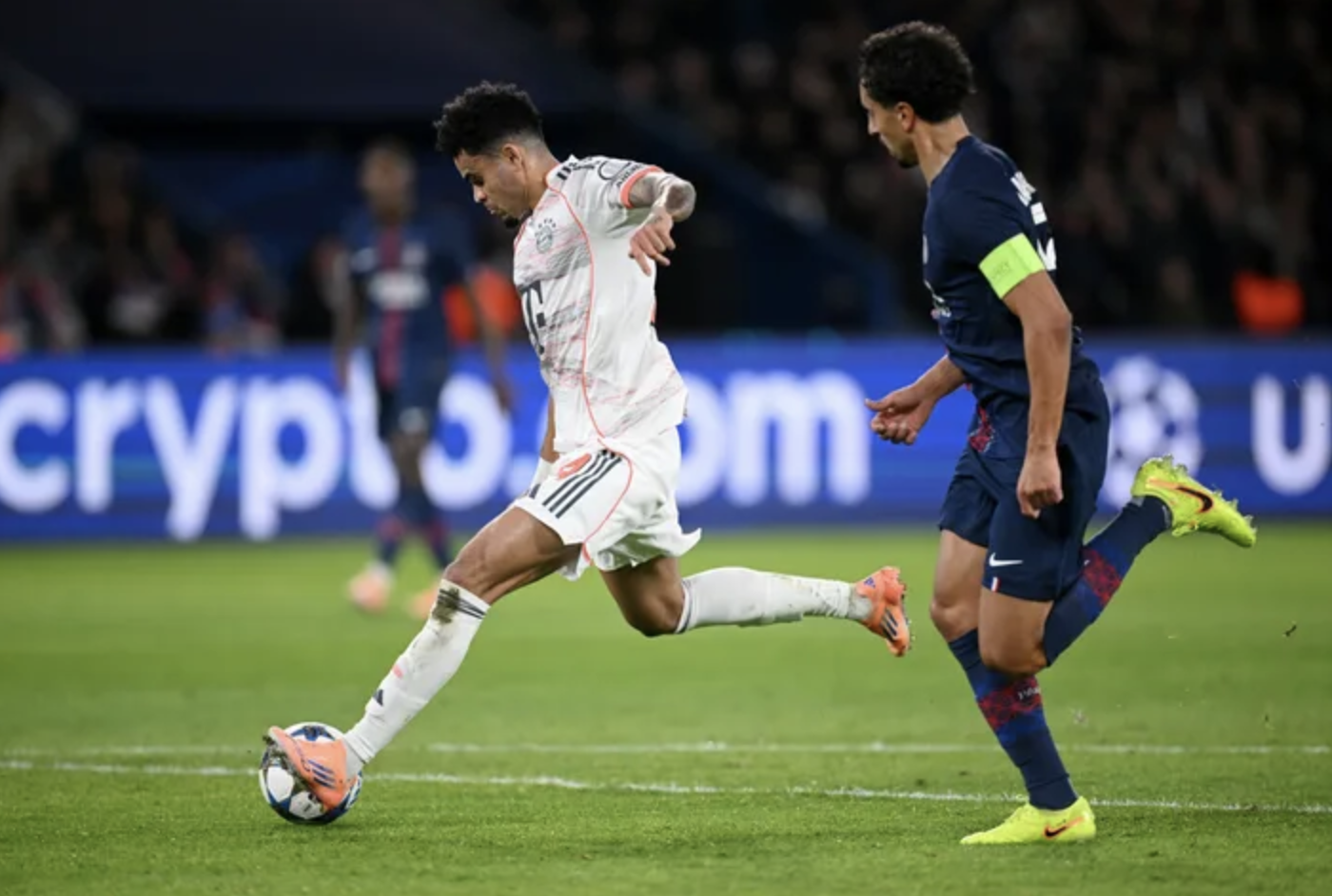 Champions League: Bayern Munich hạ gục 