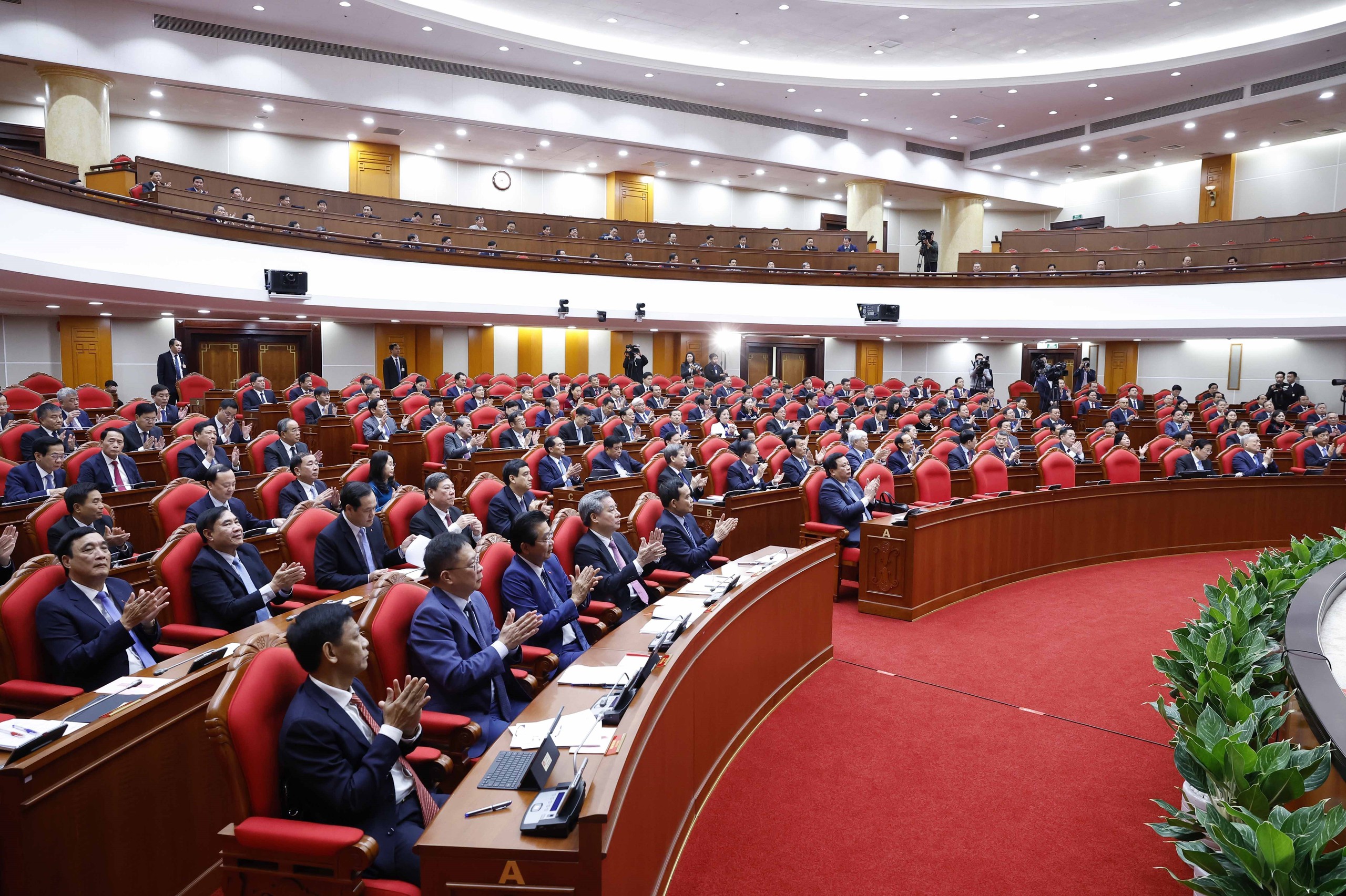 Phát biểu khai mạc Hội nghị Trung ương 14 của Tổng Bí thư Tô Lâm- Ảnh 4.