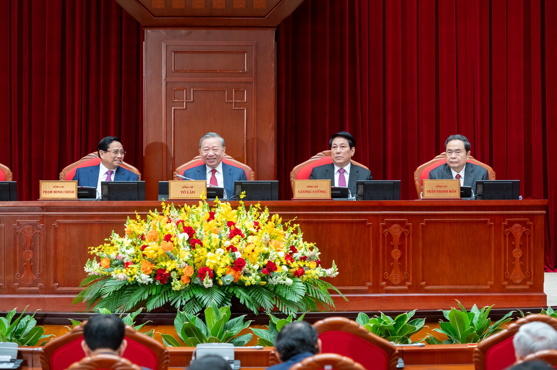 Toàn cảnh Hội nghị Trung ương 14 bàn chuyện chọn nhân sự cho khóa mới - 7