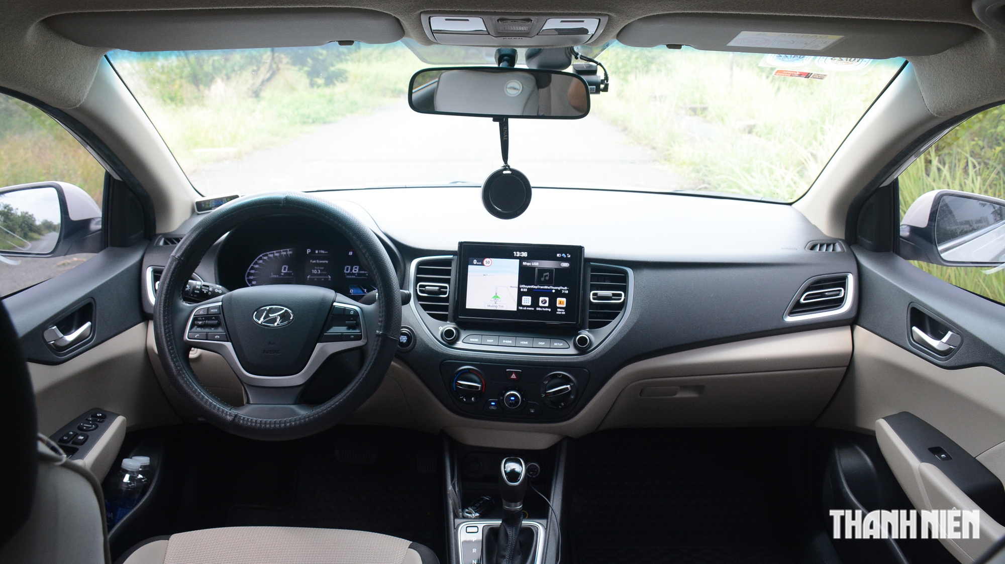 Thực hư mẹo dùng dầu gội để ngăn kính ô tô bị mờ hơi sương - Ảnh 3.