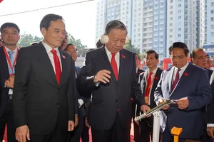 Góp ý Văn kiện Đại hội XIV của Đảng: Lập trung tâm nghiên cứu và phát triển, thu hút trí thức Việt