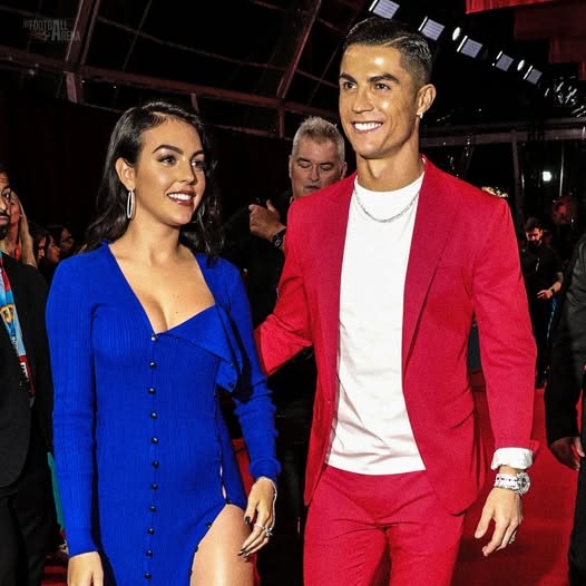Ronaldo và Georgina cùng nhau tham gia một sự kiện.