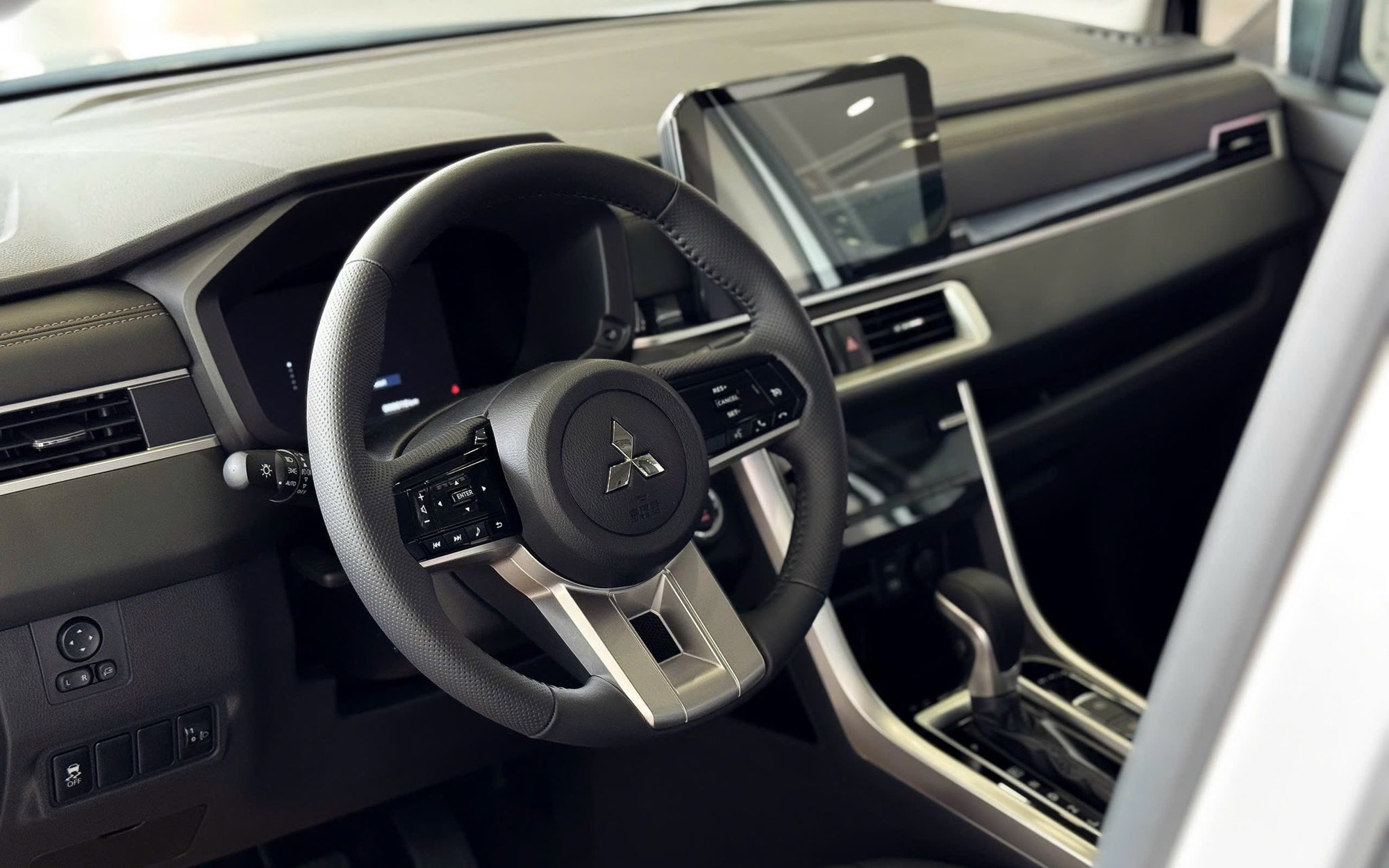 Mitsubishi Xpander - Ảnh 5.