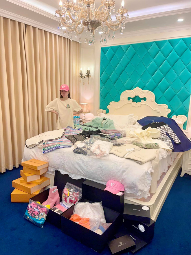 Bên trong biệt thự quận 7 của vợ chồng Đoàn Di Băng- Ảnh 11.