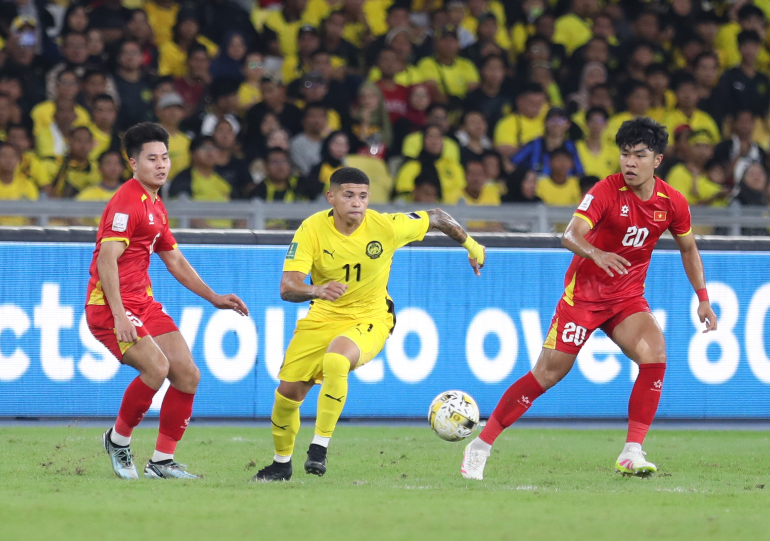 Lòng tham khiến sao nhập tịch lậu Malaysia trả giá: CLB ‘xử thẳng tay’, không đợi CAS - Ảnh 2.