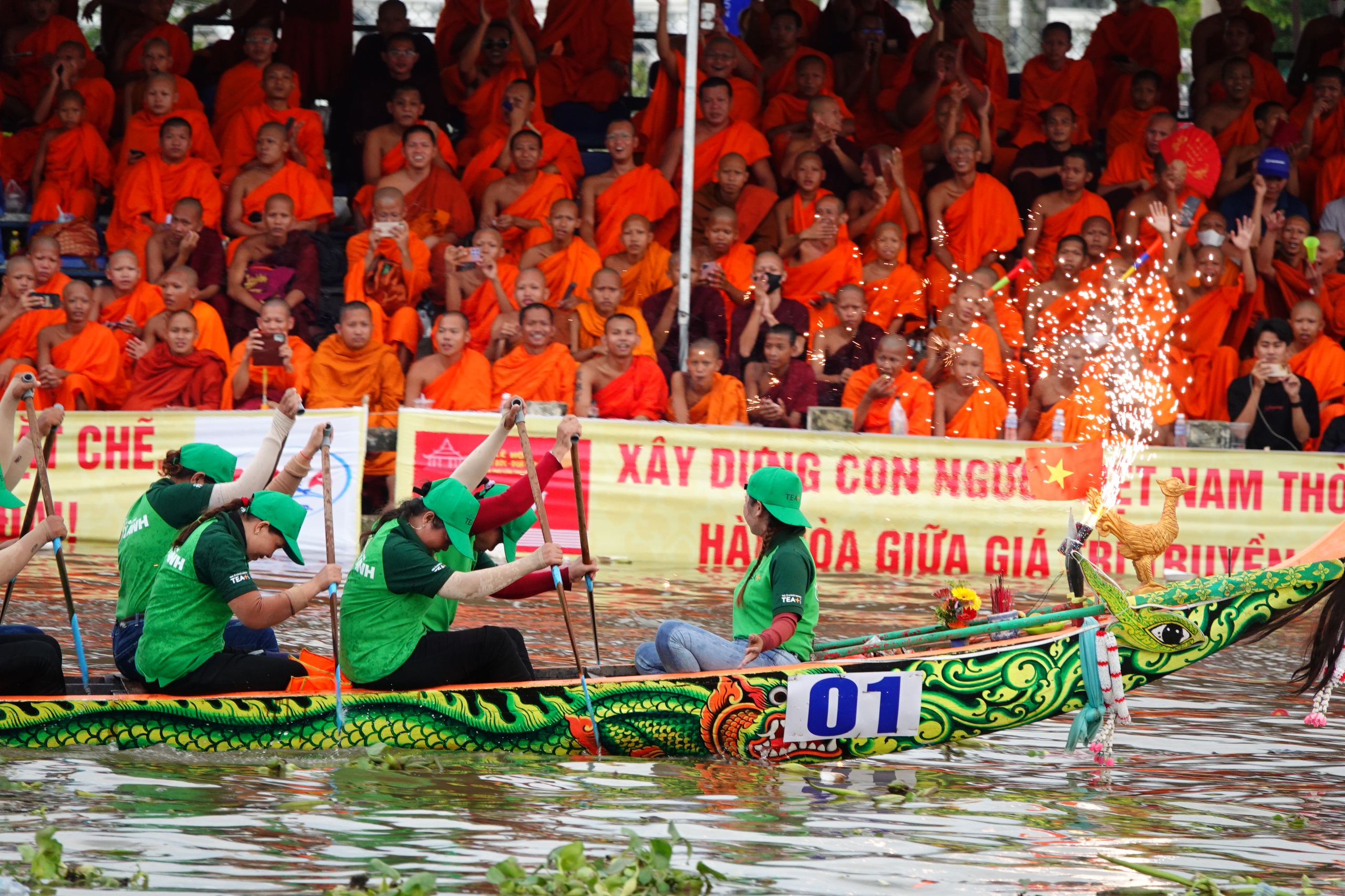 Chùa Tum Núp đoạt hat-trick vô địch ghe ngo nam và nữ- Ảnh 4.