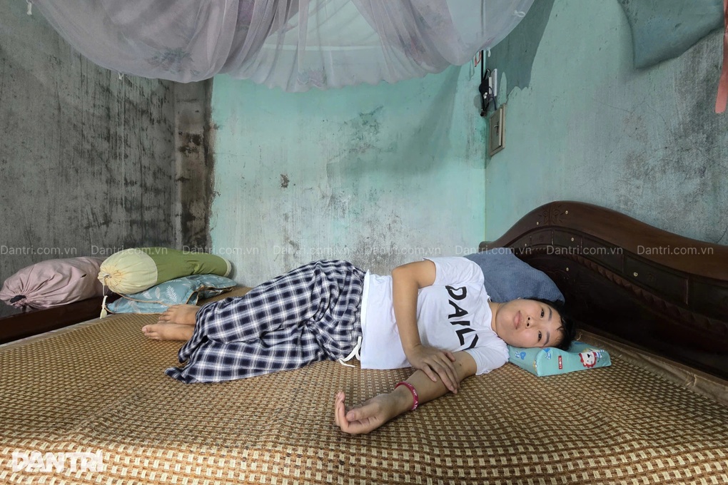 Mẹ nghèo mắc ung thư máu: “Em không muốn chồng con mắc thêm nợ” - 5