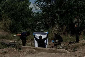 Mai táng - nghề bận rộn và khó khăn giữa bạo lực băng đảng Mexico