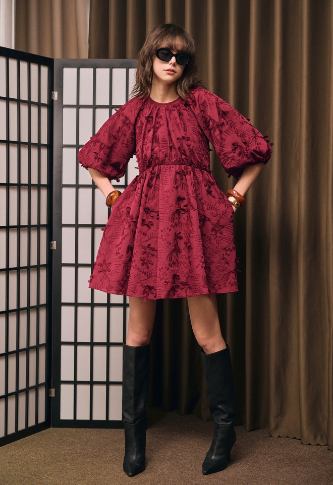 5 chiếc váy dáng dài sang trọng, diện đi làm đi tiệc đều đẹp- Ảnh 8.