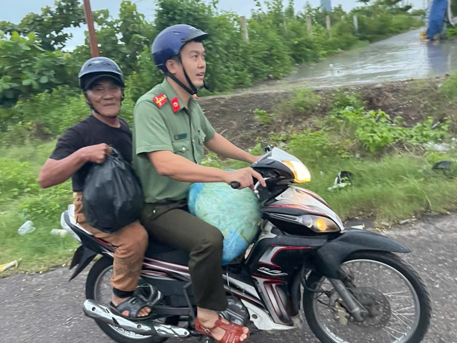 Bão Kalmaegi giật cấp 15, Gia Lai kích hoạt phương án ứng phó cao nhất - Ảnh 4.