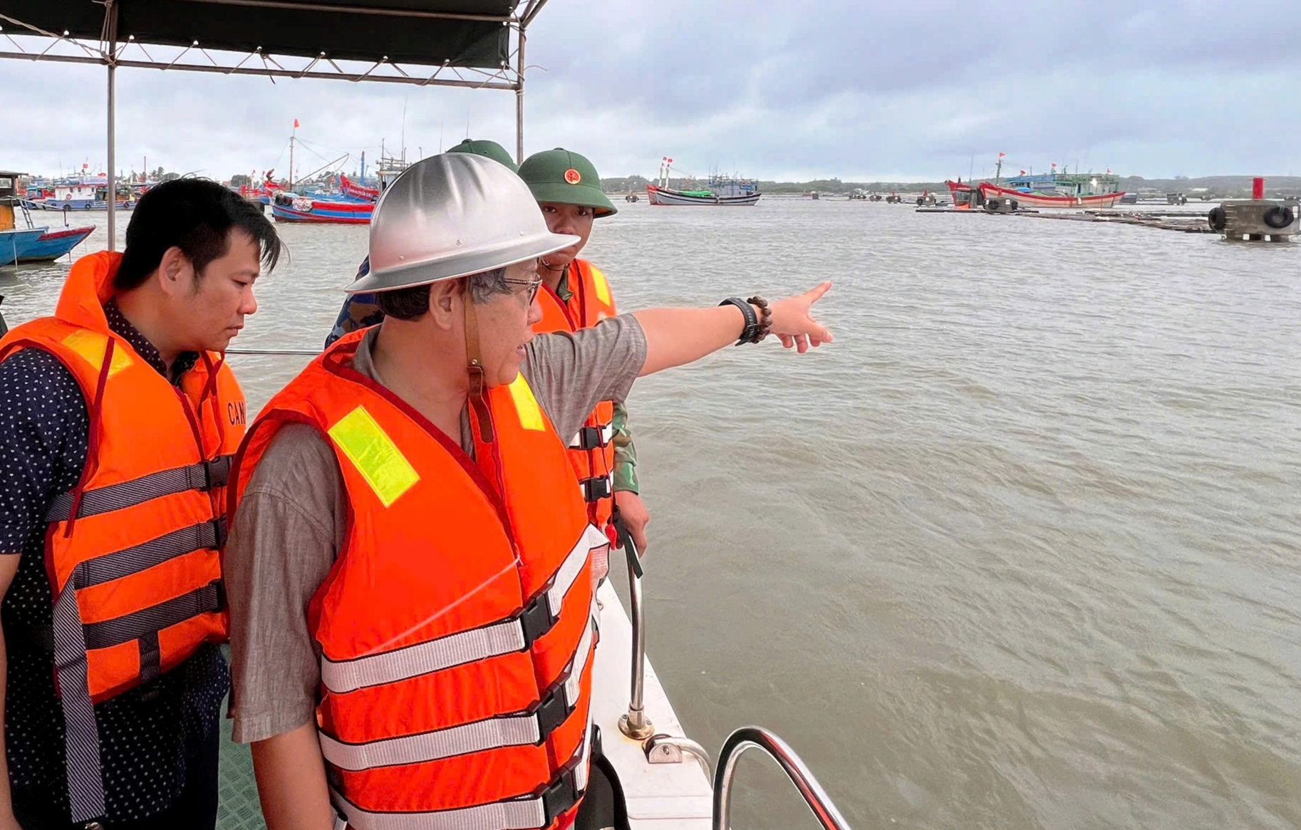 Bộ đội biên phòng TP.Đà Nẵng tổng lực ứng phó bão Kalmaegi - Ảnh 9.