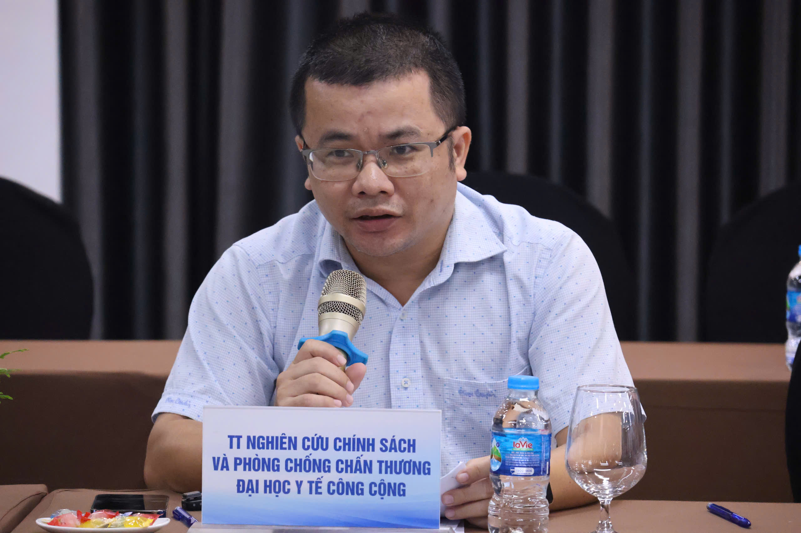 Từ 1 - 1 - 2026 , ô tô cá nhân phải có thiết bị an toàn cho trẻ em - Ảnh 2.