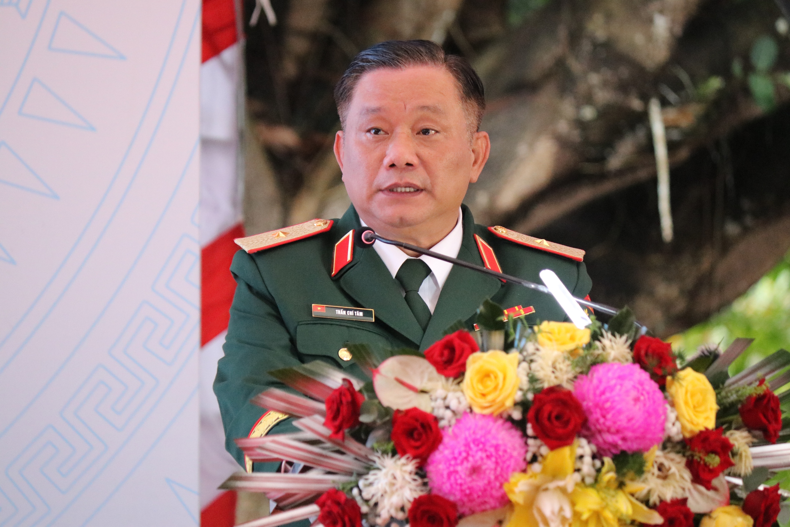 Quân khu 7 tổ chức lễ xuất quân làm nhiệm vụ tìm kiếm, quy tập hài cốt liệt sĩ tại Campuchia - Ảnh 3.