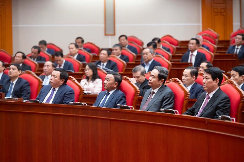 Những nội dung nhân sự được chốt tại Hội nghị Trung ương 14 - 2