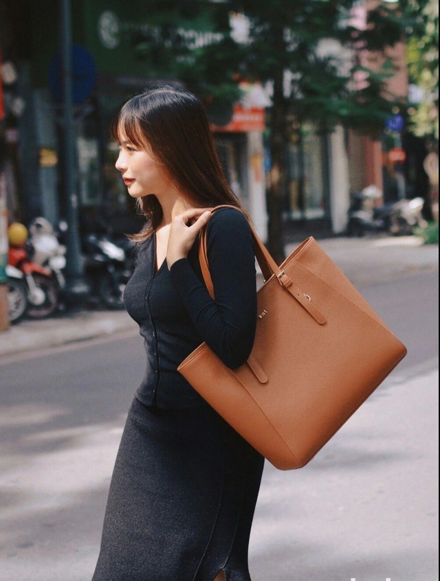 Túi tote, 'vị cứu tinh' cho những cô nàng thành thị- Ảnh 5.