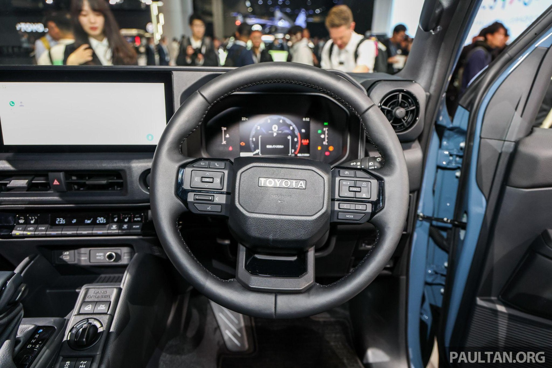 Cận cảnh Toyota Land Cruiser FJ: Off-road “thần sầu”, sẽ bán ở Việt Nam - 9