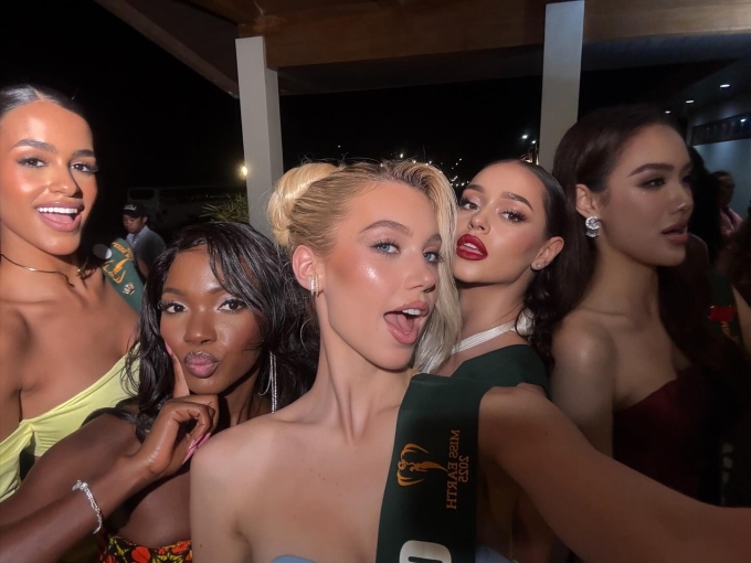 Nhan sắc của tân Hoa hậu Trái đất 14 Natálie thể hiện là một cô gái thân thiện, năng động. Cô có sở thích du lịch và khám phá các nền văn hóa mới.