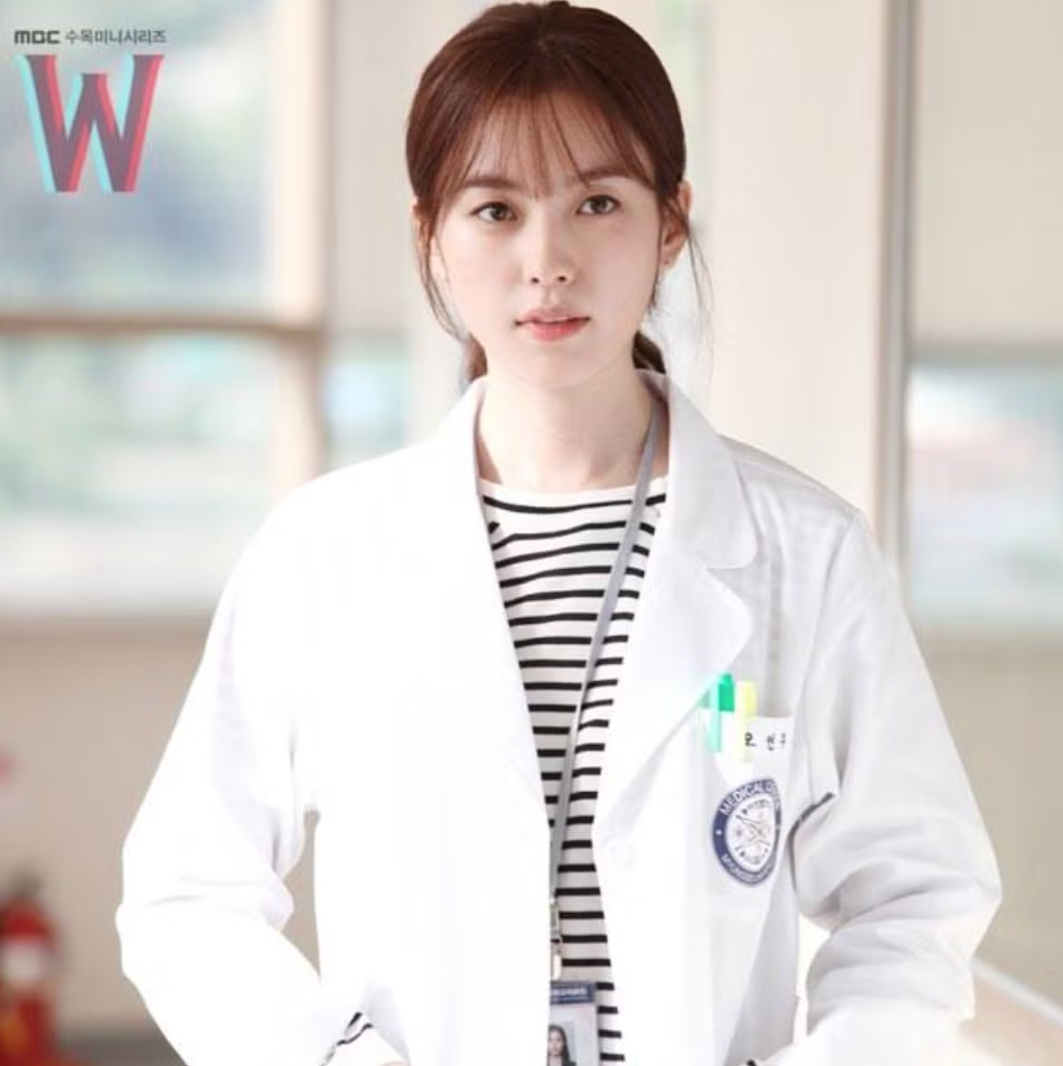 10 nữ bác sĩ đẹp nhất Hàn Quốc: Song Hye Kyo xếp sau Park Shin Hye, hạng 1 thách ai tìm được điểm chê đấy!- Ảnh 10.