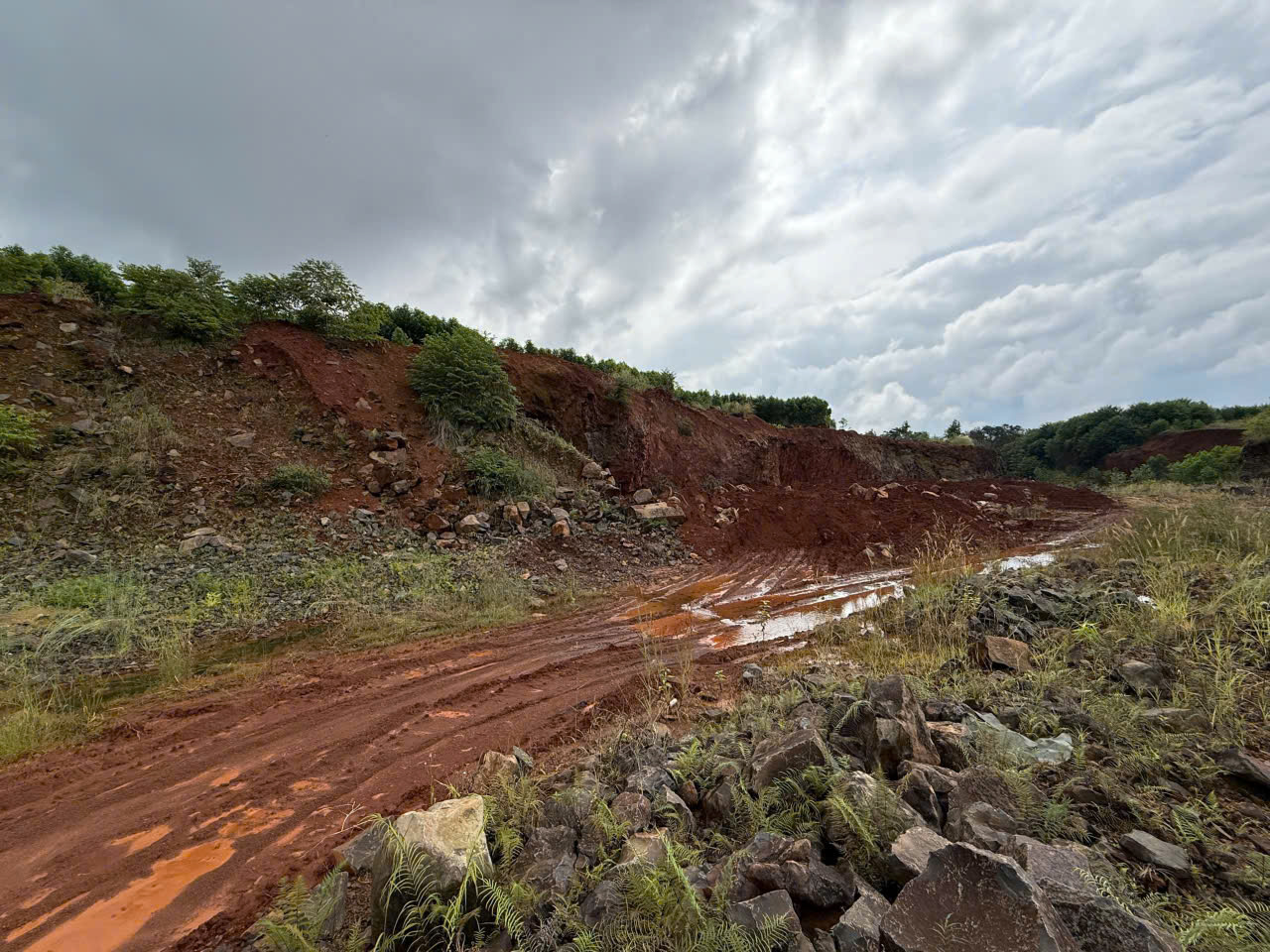 Đồng Nai: Đề nghị xử lý vụ khai thác khoáng sản trái phép tại xã Bom Bo- Ảnh 2.