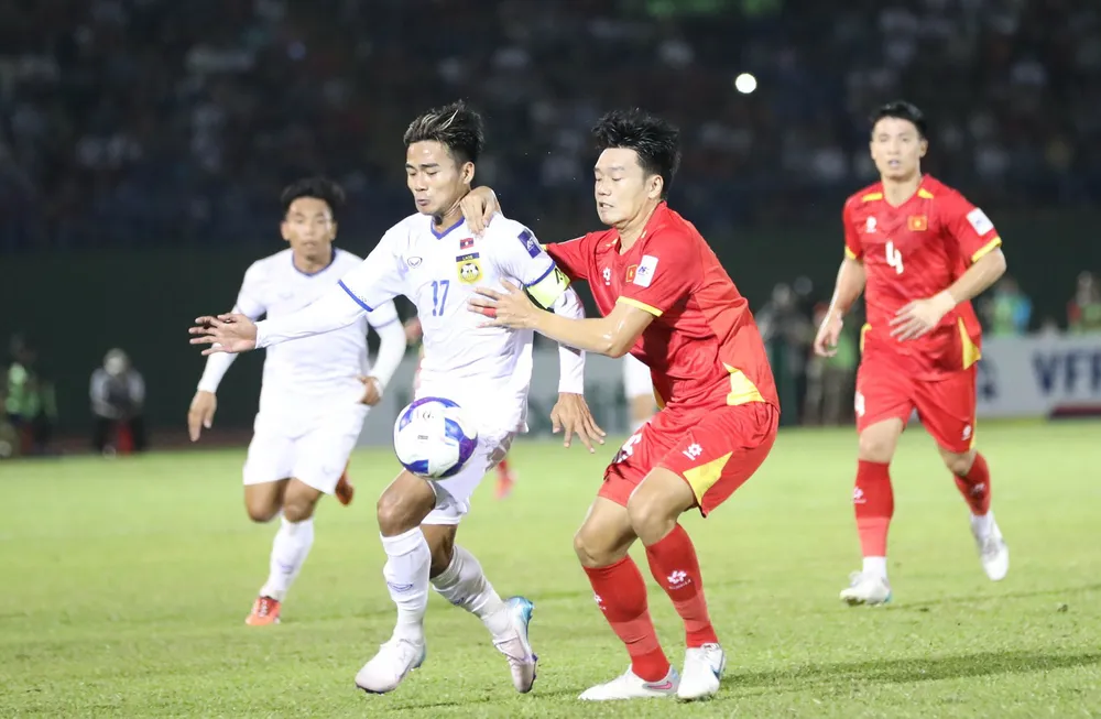 hlv-kim-sang-sik-dua-xuan-son-sang-lao (3).jpg