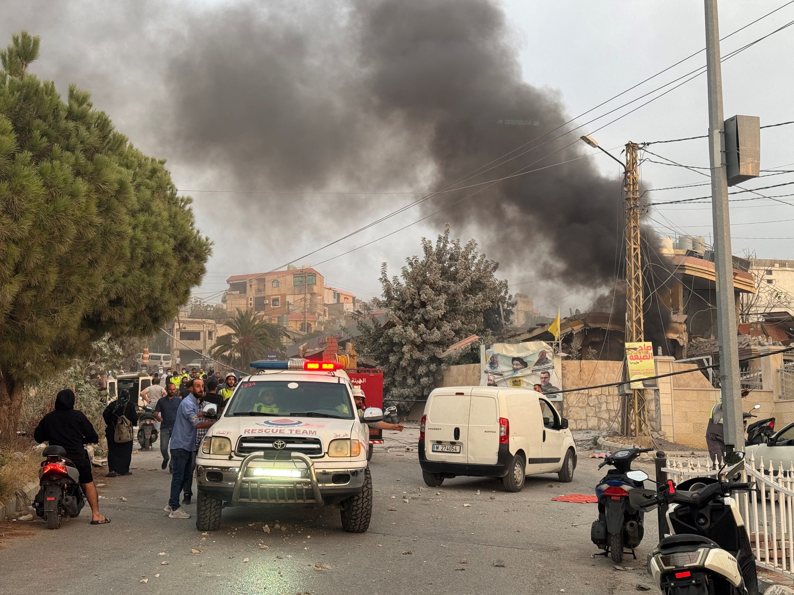 Tin tức thế giới 7-11: Mỹ bỏ cấm vận vũ khí với Campuchia; B-52 Mỹ vờn ngoài khơi Venezuela - Ảnh 3.