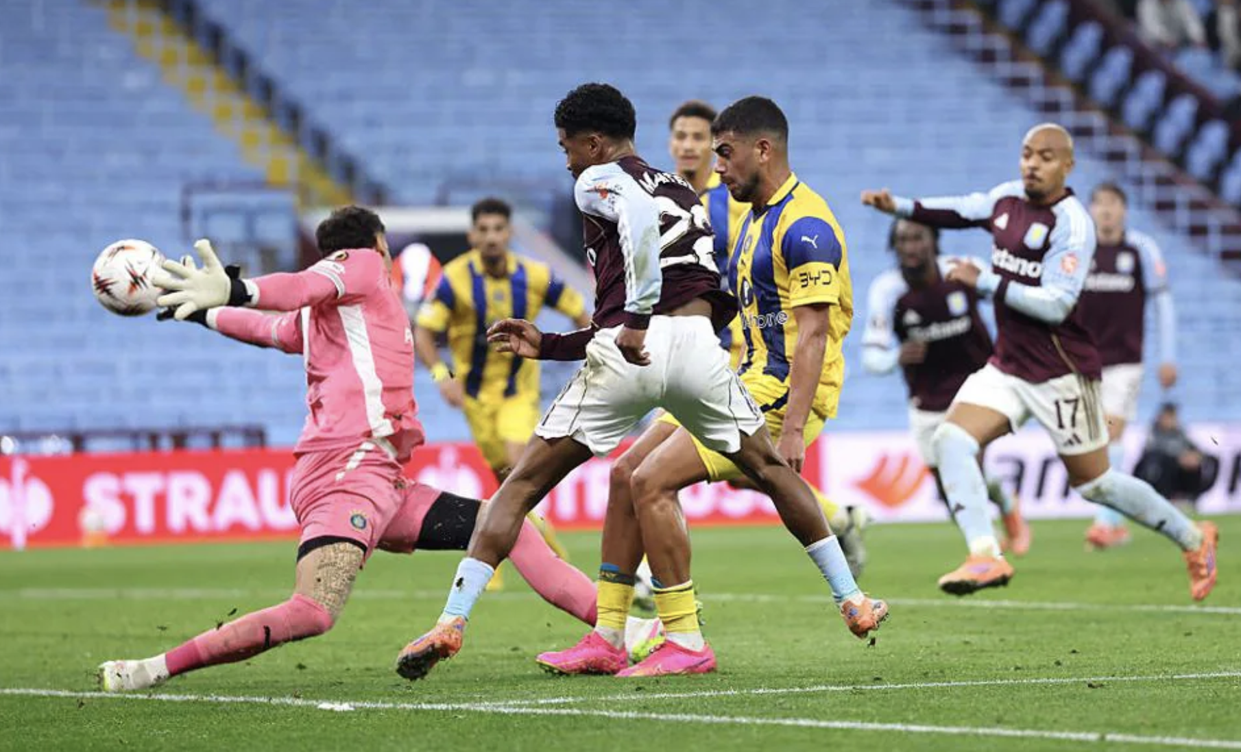 Europa League: Aston Villa thắng Maccabi Tel Aviv, kỳ tích bùng nổ ở Villa Park - Ảnh 5.