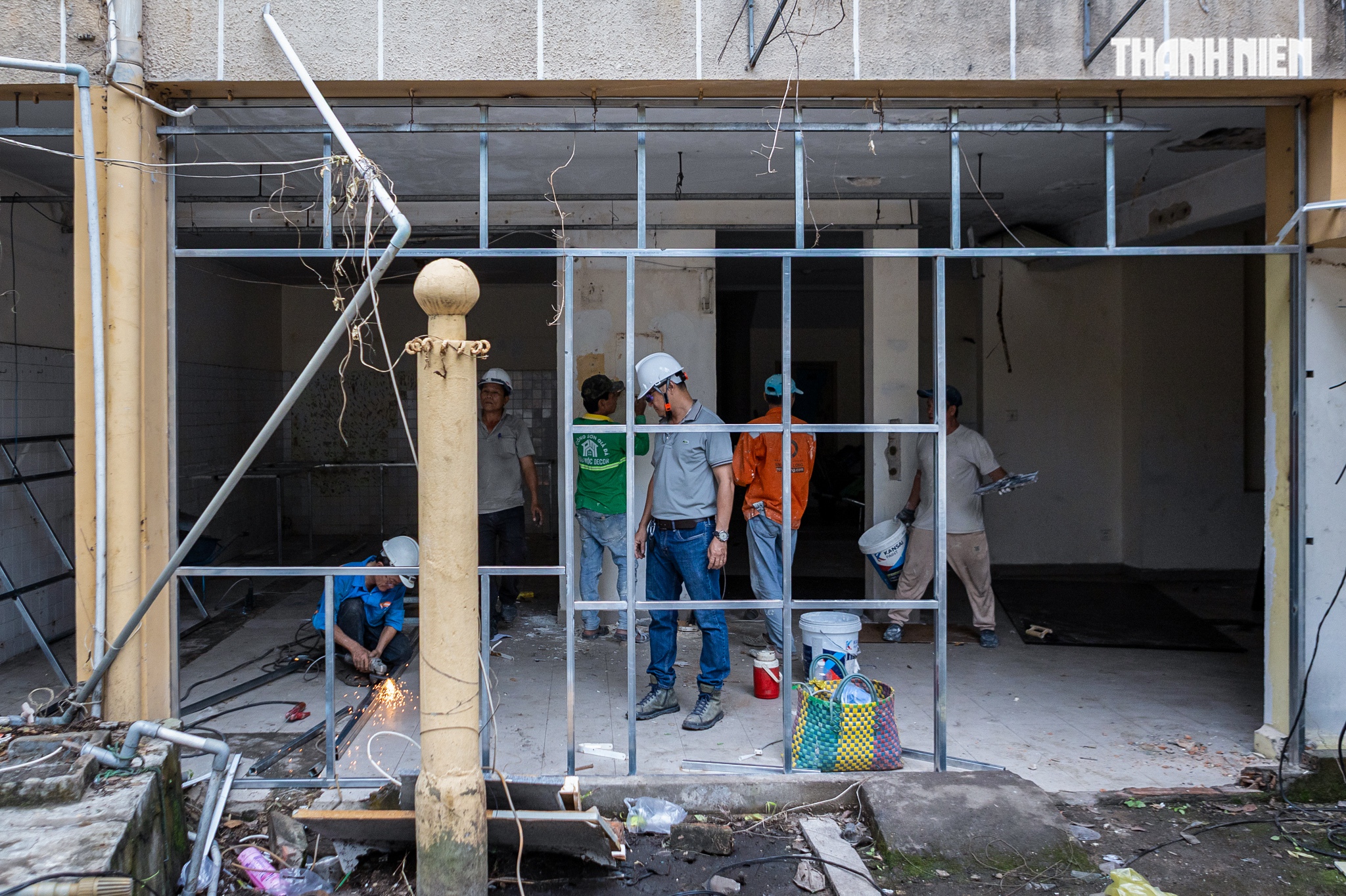 TP.HCM tất bật dọn 'đất vàng' để xây công viên và đài tưởng niệm nạn nhân Covid-19- Ảnh 4.