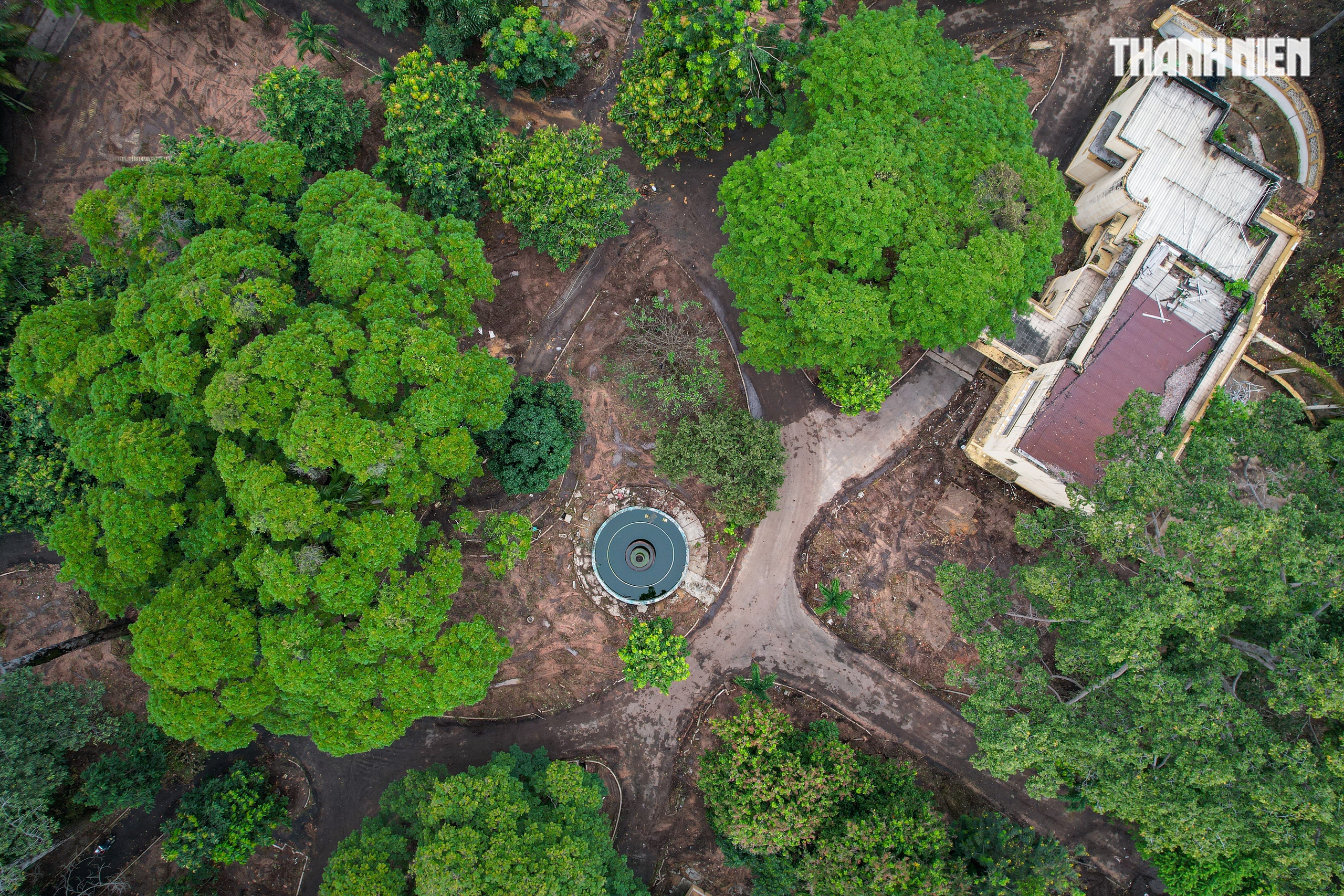 TP.HCM tất bật dọn 'đất vàng' để xây công viên và đài tưởng niệm nạn nhân Covid-19- Ảnh 9.