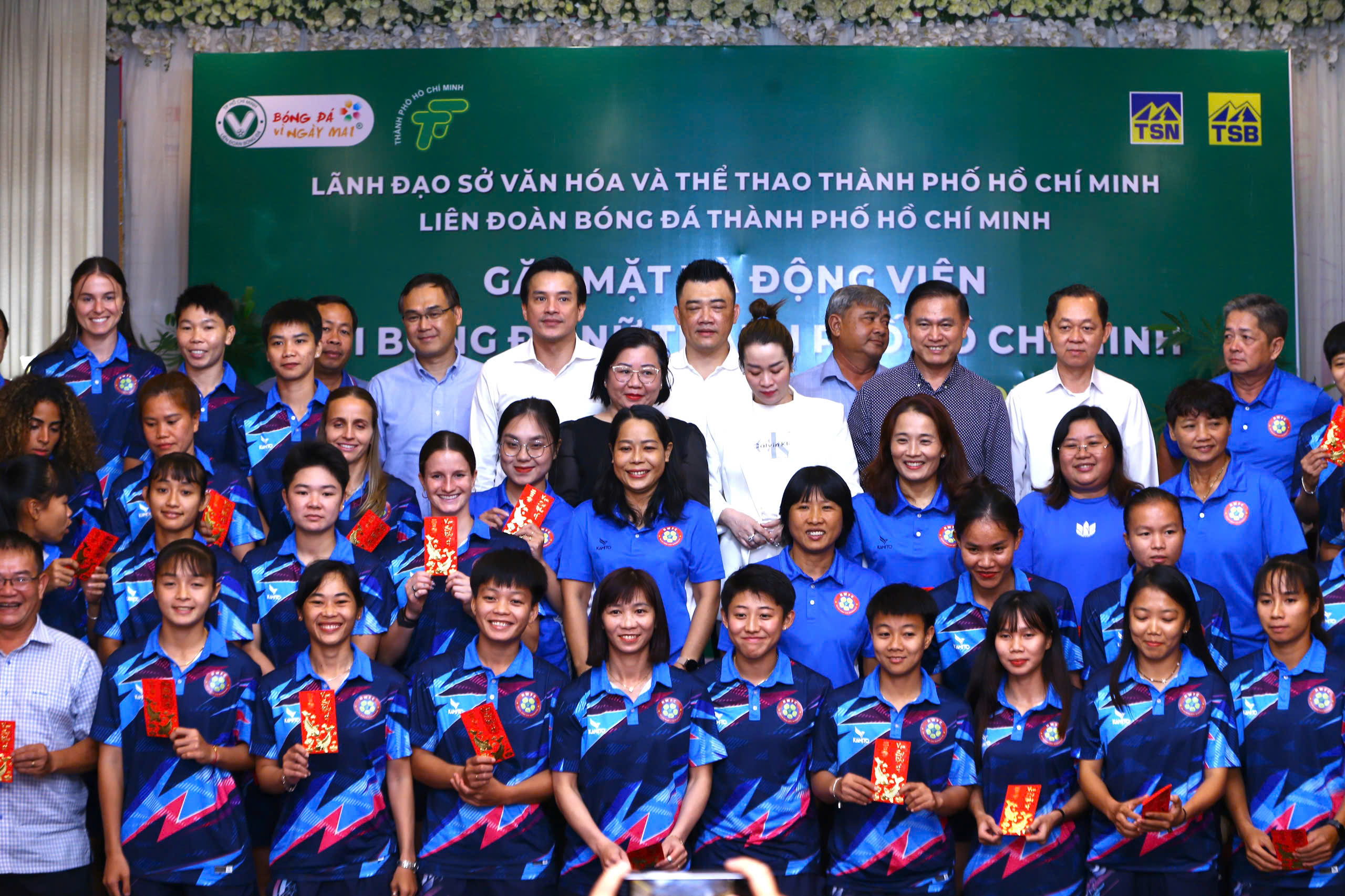 Kim Thanh trở lại, HLV Kim Chi vẫn có thể để Thu Em bắt chính - Ảnh 2.