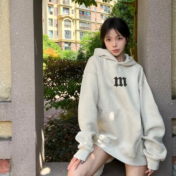 Khi sự thoải mái chạm đến đỉnh cao phong cách với áo hoodie- Ảnh 2.