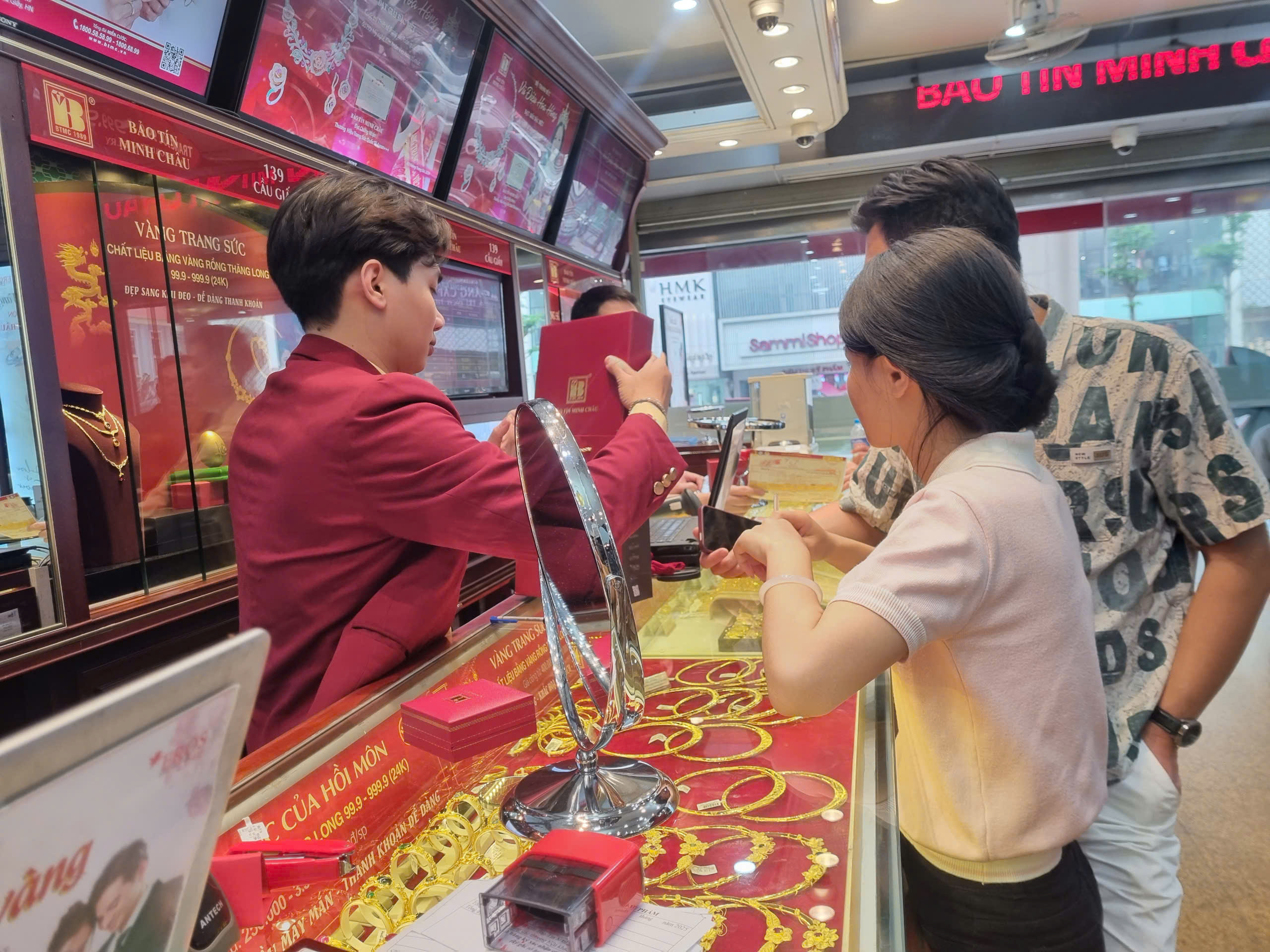 'Đánh thuế vàng cao, coi chừng dân chạy qua chợ đen để né thuế'- Ảnh 2.